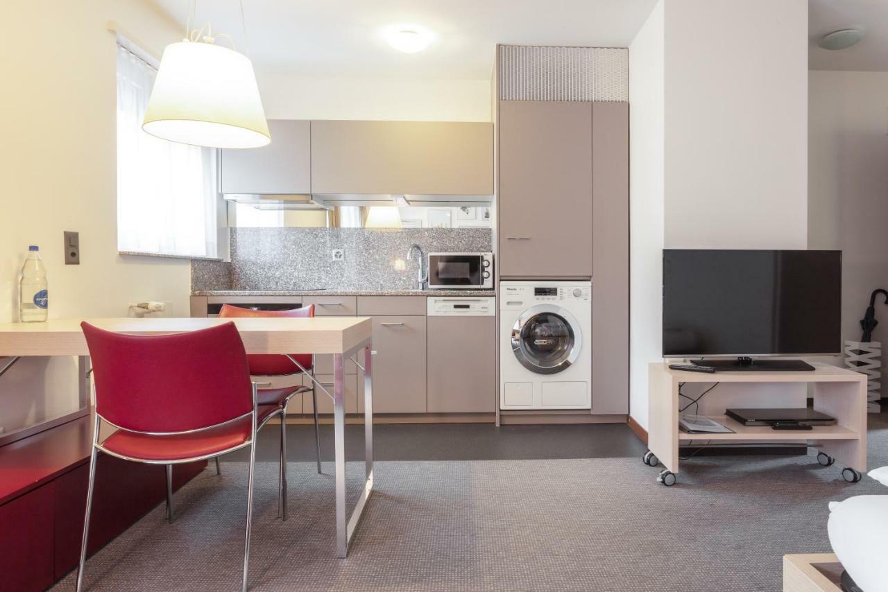 EMA House Serviced Apartments, Seefeld Цюрих Екстериор снимка
